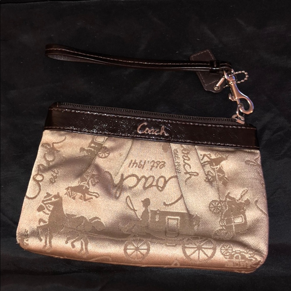Coach wristlet (7in X 5in)